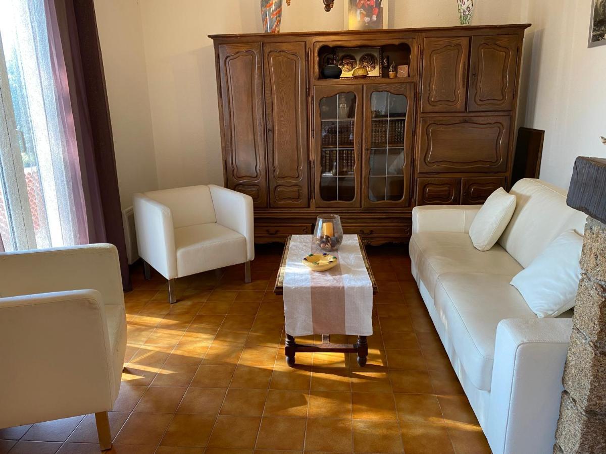 Casa Minnana Figari  Zewnętrze zdjęcie