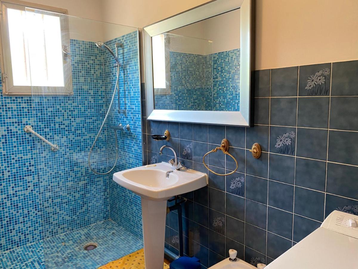 Casa Minnana Figari  Zewnętrze zdjęcie